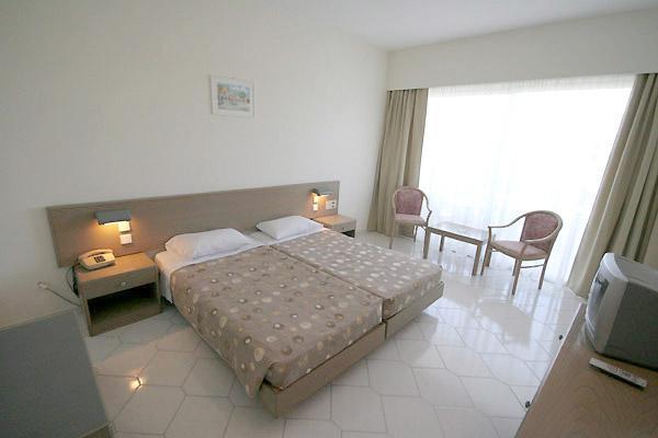 Hotel Niriides Beach Kolymbia Exterior photo