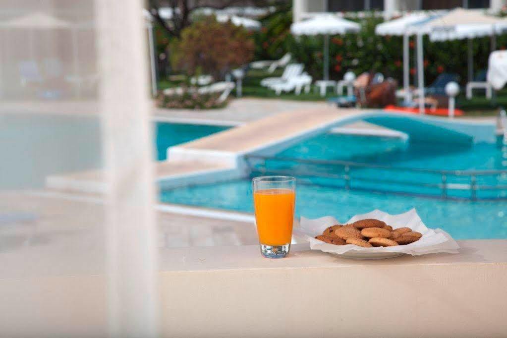Hotel Niriides Beach Kolymbia Exterior photo